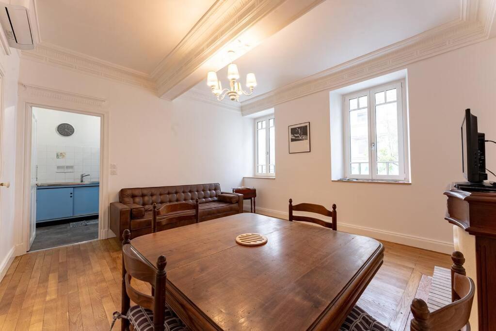Appartement « Chez Alphonse » Hyper Centre Valence à Valence  Extérieur photo
